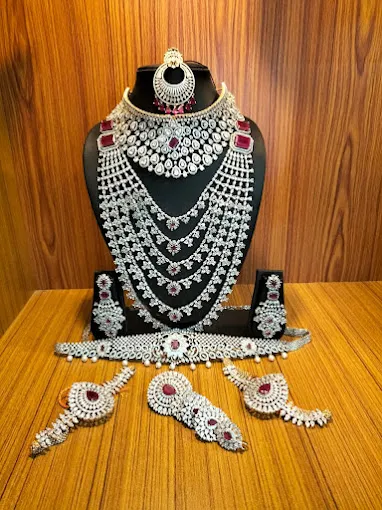 Image of: Sri Meenaakshi Bridal Studio in Villapuram 2