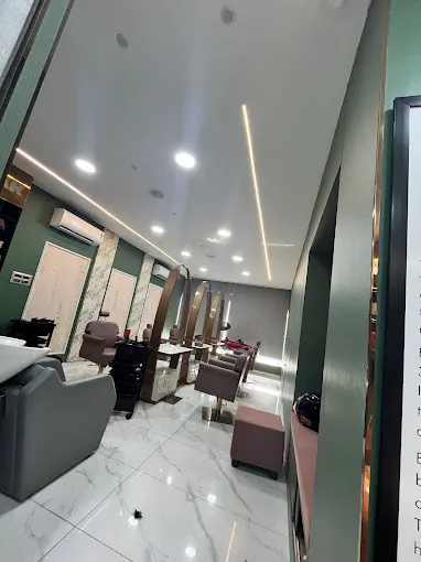 Image of: Toni And Guy in Anna Nagar 2