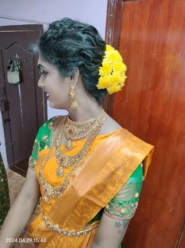 Image of: Tonys Beauty Studio in Thiru Nagar