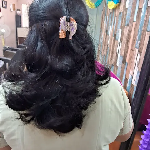Image of: Trend Set Women Salon And Spa in Madurai 2