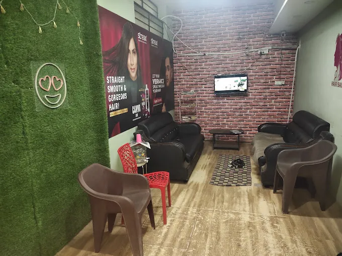 Image of: Vap Scissors Sound Unisex Salon in Palanganatham 3