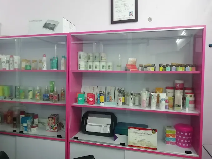 Image of: Winsai Aroma Beauty Parlour in Anna Nagar 2