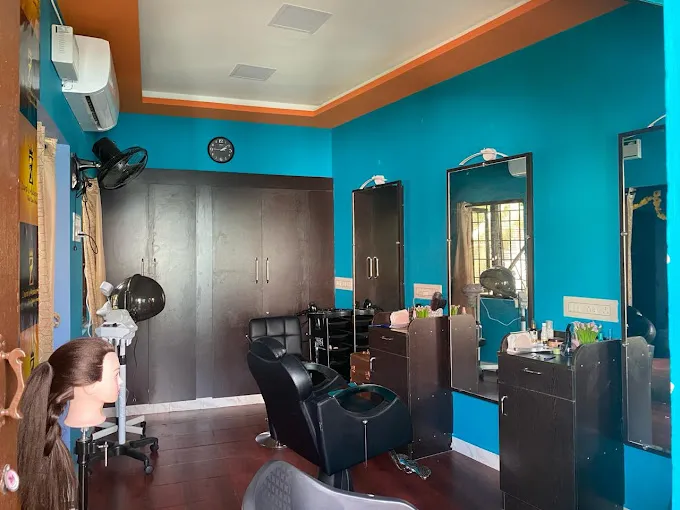 Image of: Zaras Makeover in Ponmeni 2