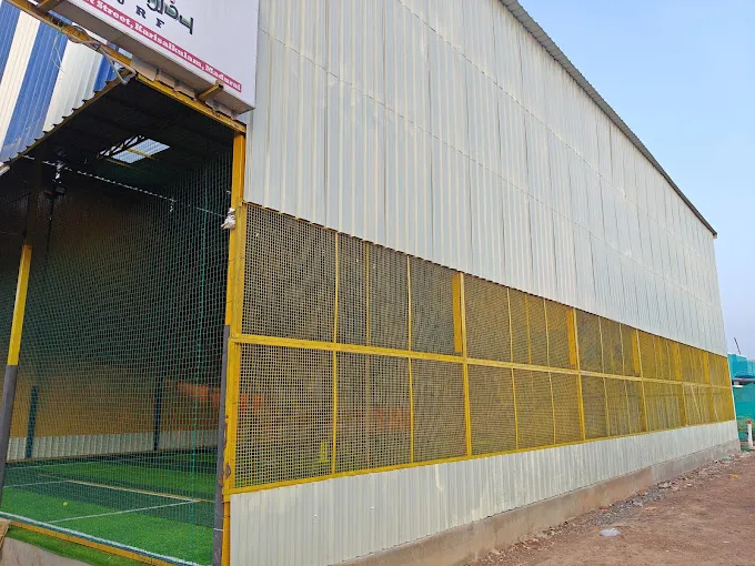 Image of: Katta Erumbu Turf In Madurai 2