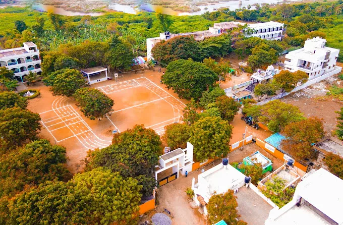 Image of: Royal Vidyalaya Cbse Sports Ground In Vilangudi
