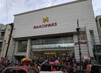 Image of: Naachiyars In Mahal