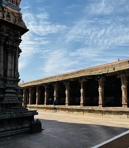 Image of: Arulmigu Koodal Azhagar Temple In Periyar 5