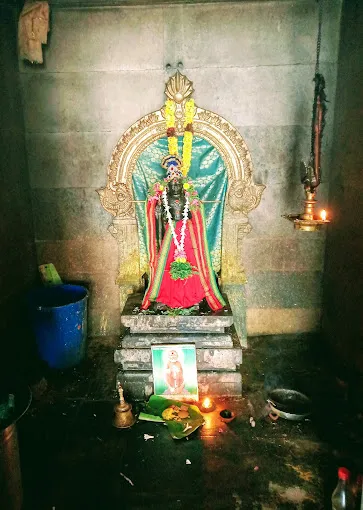 Image of: Arulmigu Soottukkole Mayandi Swami Jeevasamadhi In Thiruparankundram 2