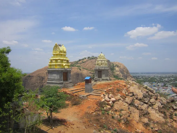 Image of: Arulmigu Soottukkole Mayandi Swami Jeevasamadhi In Thiruparankundram 6