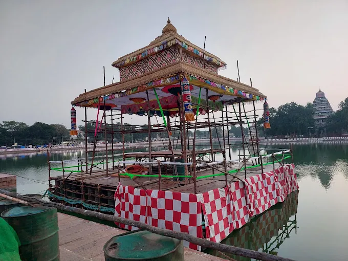 Image of: Arulmigu Sri Muktheeswarar Temple In Teppakulam 5