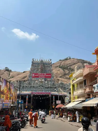 Image of: Arulmigu Sri Murugan Temple In South Gate 3