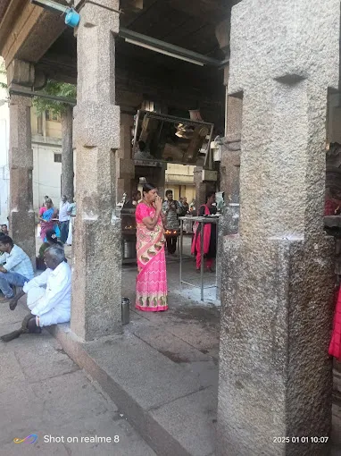 Image of: Arulmigu Sri Thenthiruvalavai Swamy Koil In Mahal 2