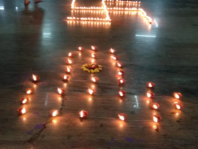 Image of: Maragathavalli Samitha Mutheesevarar Thirukovil In Teppakulam 4