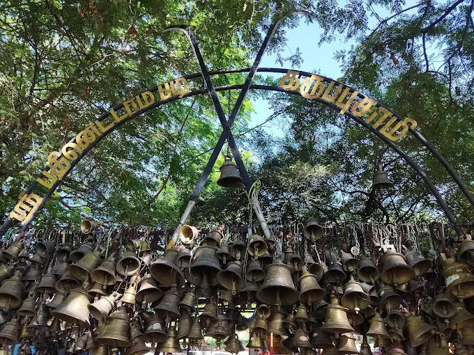 Image of: Muthalaikulam Karuppu Samy Temple In Madurai 3