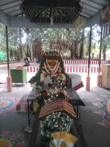 Image of: Shri Kannimar Kovil In Thiruparankundram 3