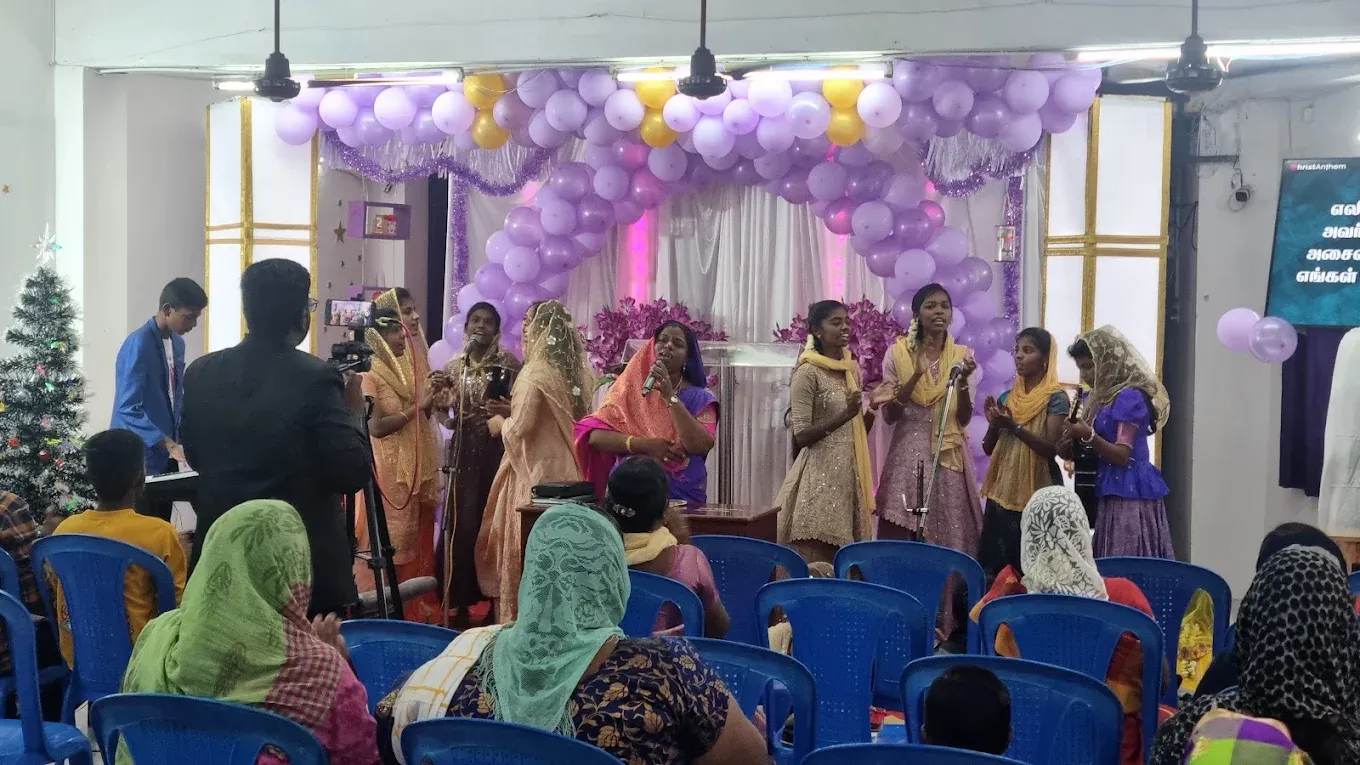 Image of: Gate Of Praise Church In Reserve Line