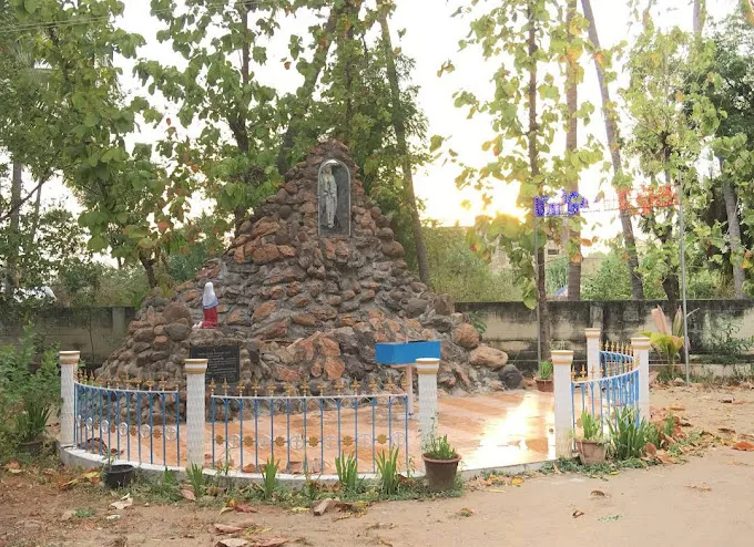 Image of: Grotto Of Ourlady Of Lourdes In Madurai