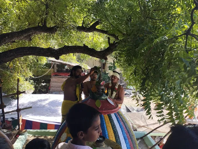 Image of: Karumariyamman Kovil In Iyer Bungalow