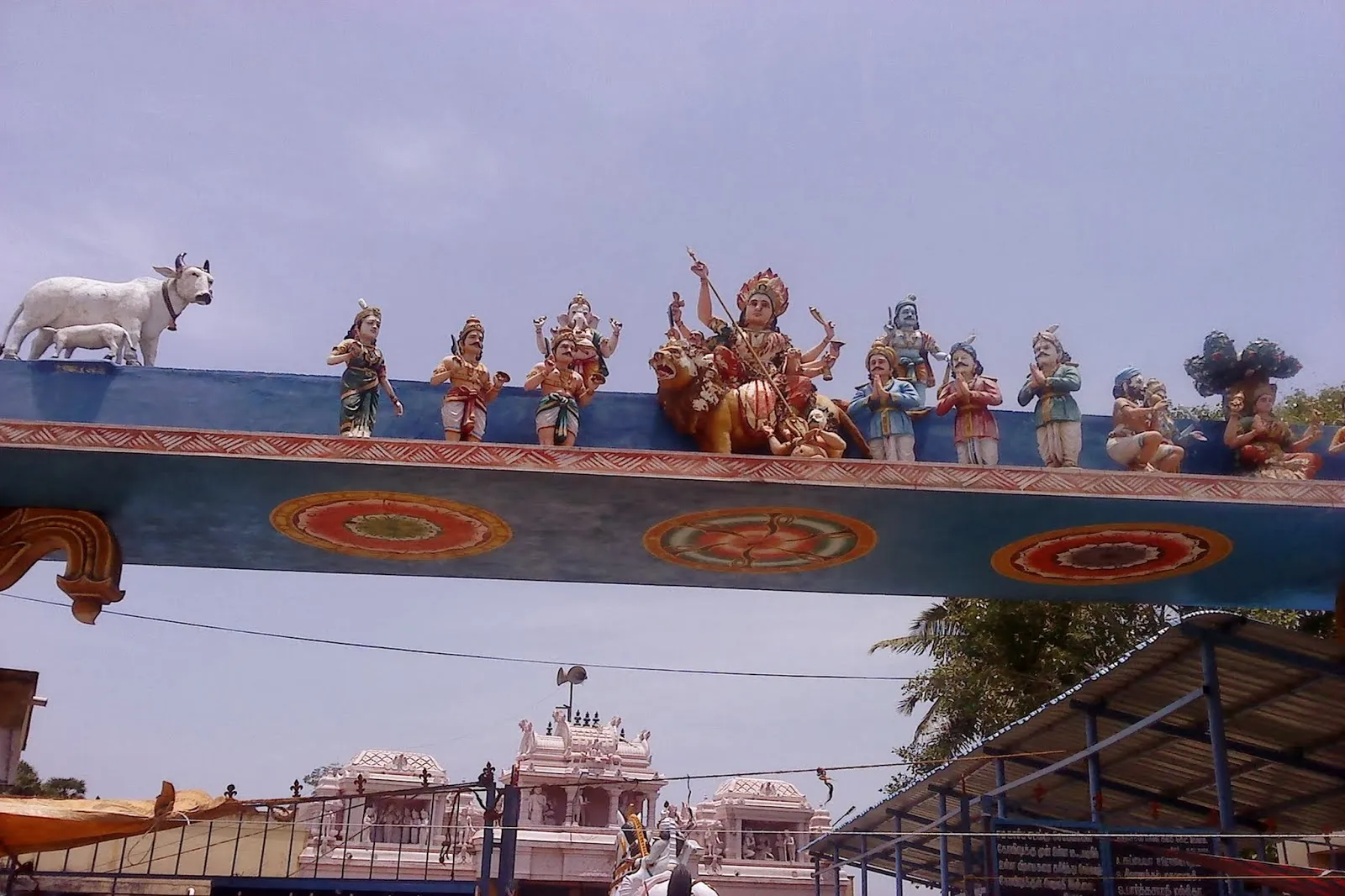 Image of: Madhuraiveeran Temple In Simmakkal