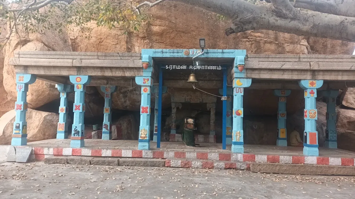 Image of: Mayan Kovil Red Rock Art In Madurai