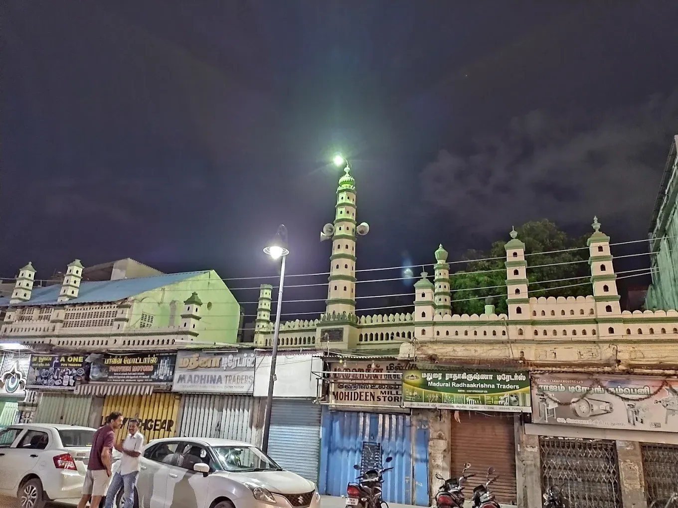 Image of: Melamasi Vethi Mosque In Madurai 2