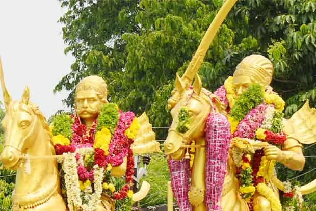 Image of: Muthuramalingam And Marudhu Brothers Memorial Shrine In Madurai