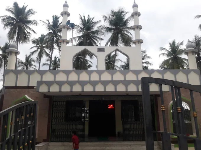 Image of: Salar Sha Shaheed Dargah In Madurai 3