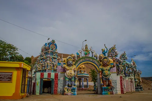 Image of: Manmalaimedu Karuppasamy Kovil Temple In K Pudur