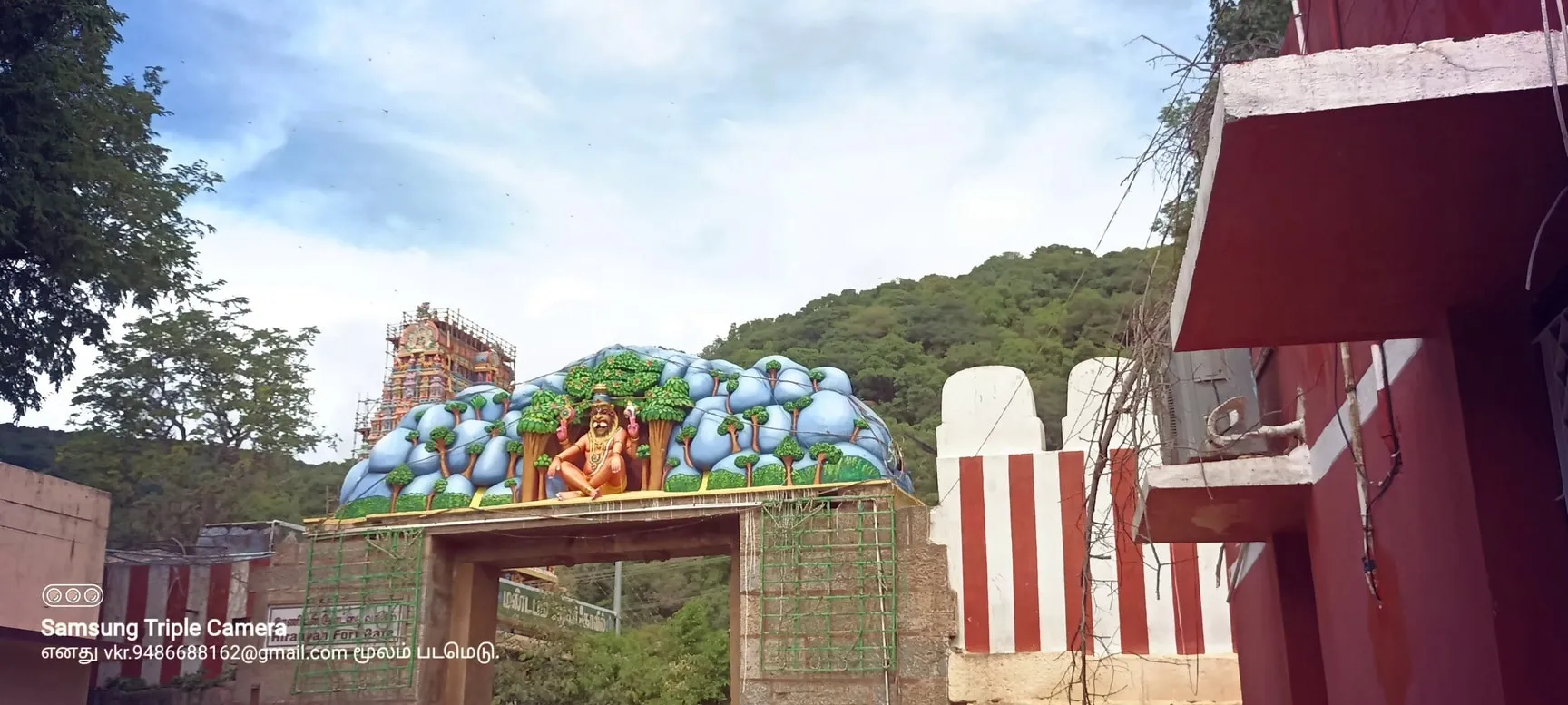 Image of: Oorkavalan Periya Iyyan Temple In Goripalayam