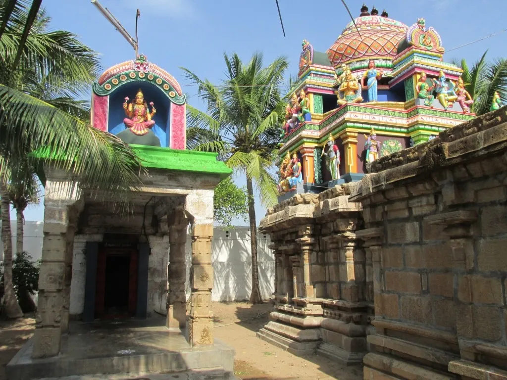 Image of: Arulmigu Sri Aadhimoolaperumal Thirukovil In Villapuram