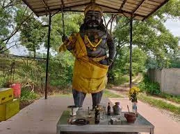Image of: Sri Sangli Karuppan Temple In Thiruparankundram