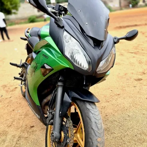 KAWASAKI NINJA 650