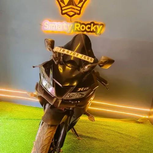 YAMAHA R15 V3