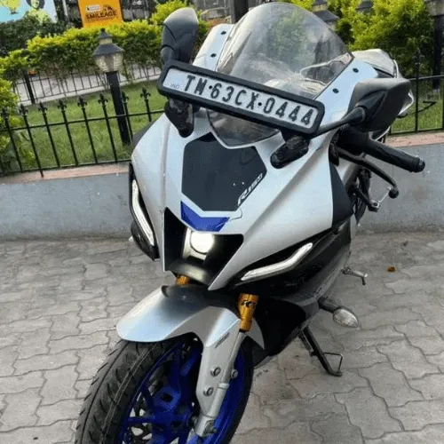 Yamaha R15