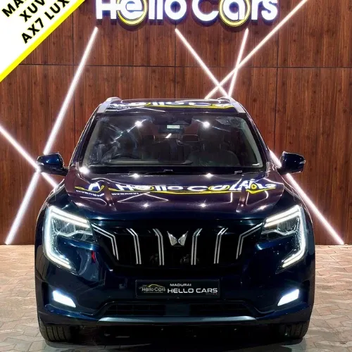 Mahindra XUV 700