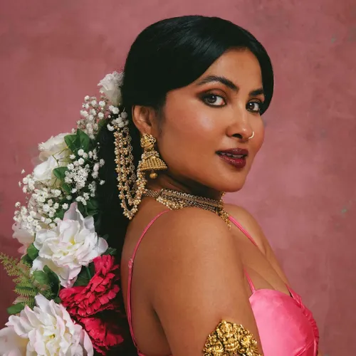 Sia X Vidhya Voxx English Song Ringtone Download for Free