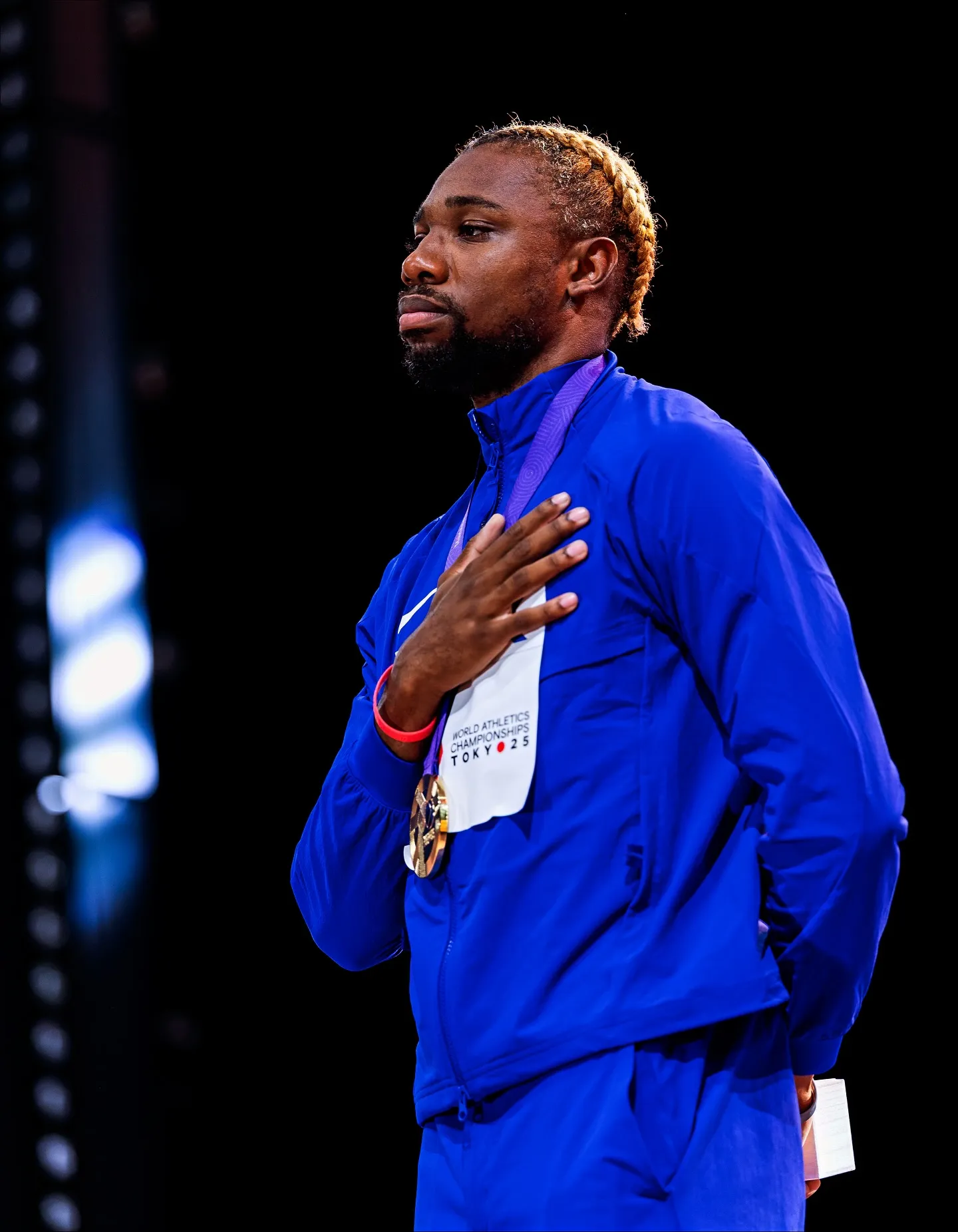 Noah Lyles Sings National Anthem on Podium