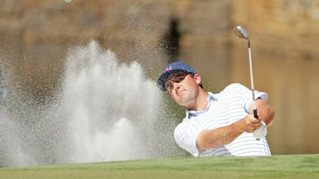 Scottie Scheffler Escaping a Bunker