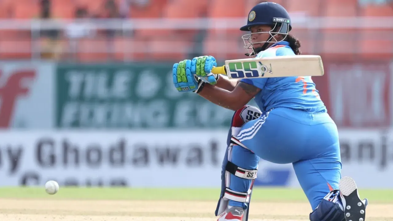 Richa Ghosh Plays Confident Cover Drive for India