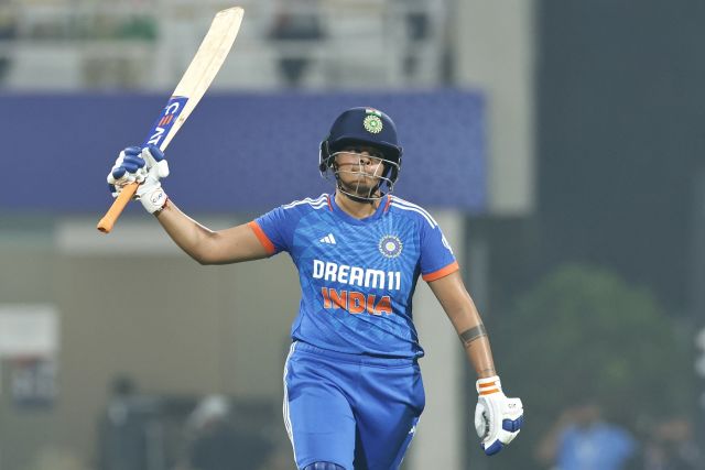 Shafali Verma Celebrates Half-Century with Raised Bat