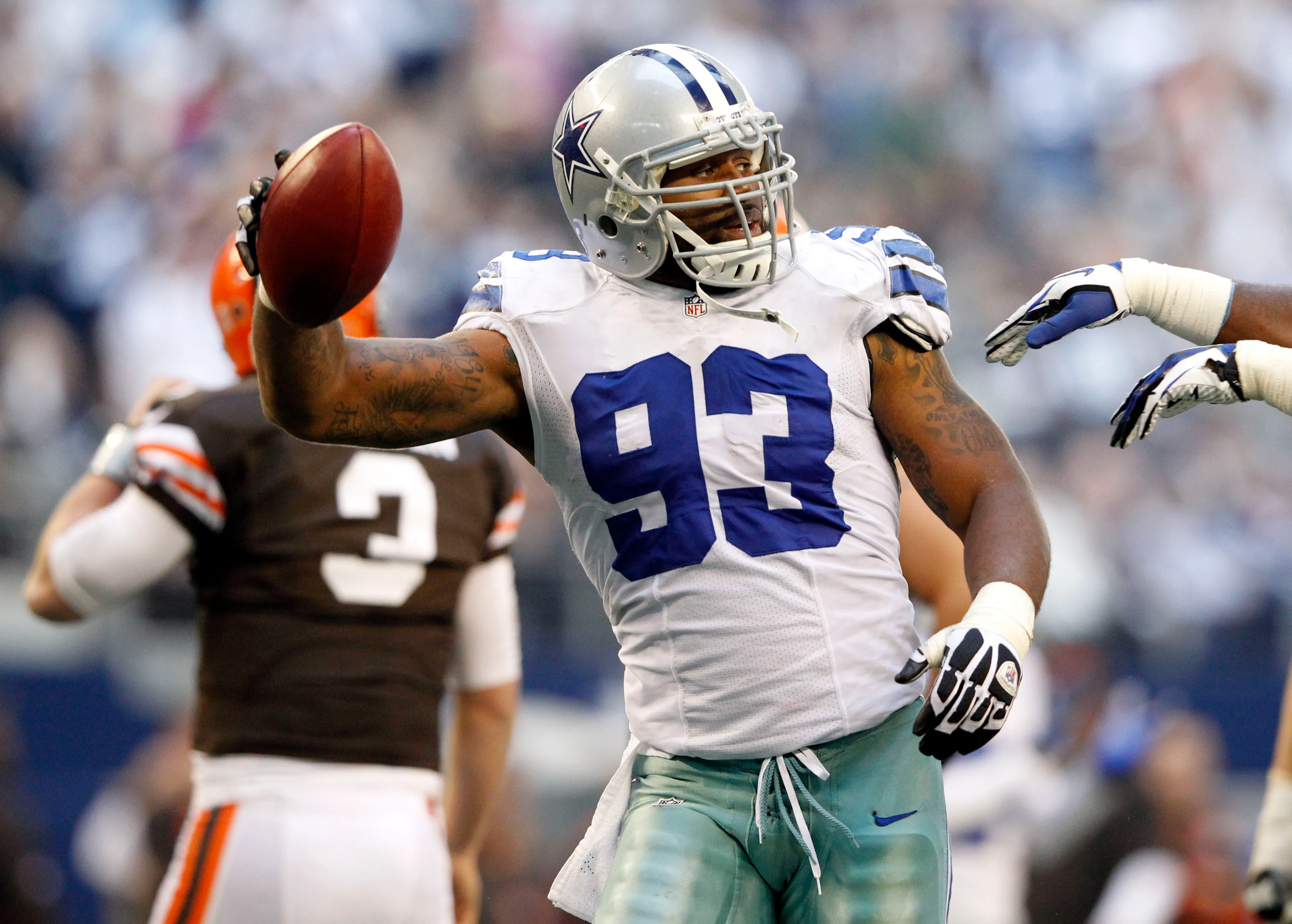 Anthony Spencer Defensive Stance