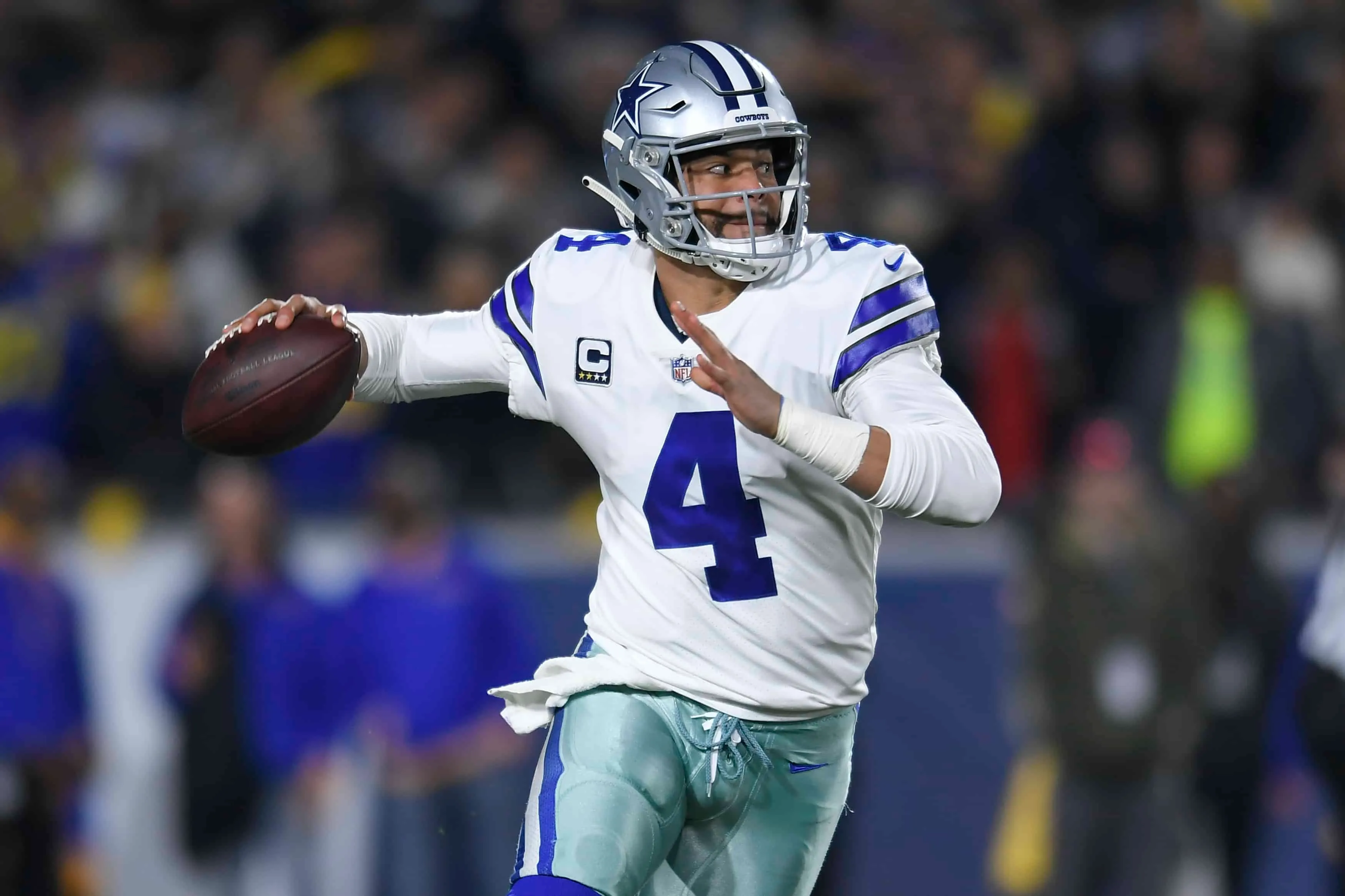 Dak Prescott Throwing