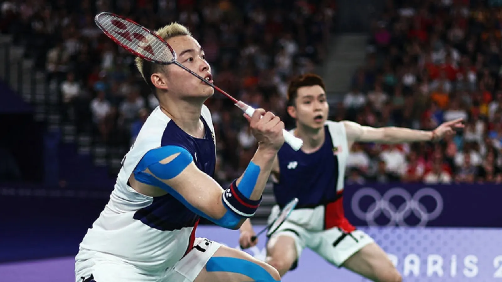 Soh Wooi Yik in Intense Badminton Rally