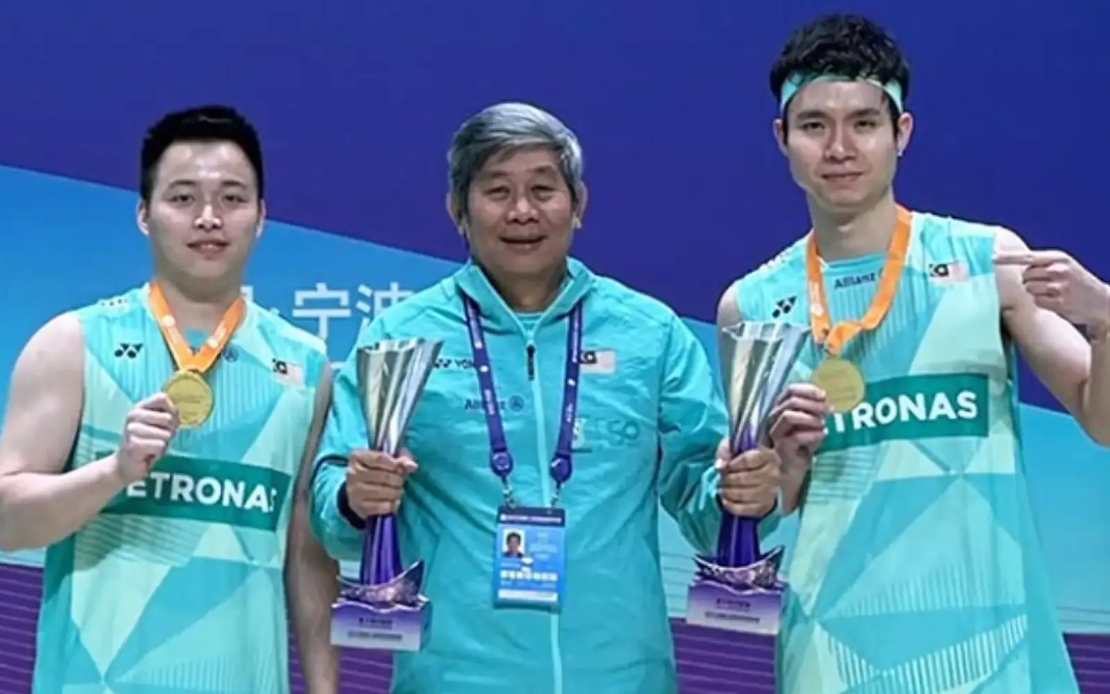 Soh Wooi Yik Celebrates Medal Win with Partner