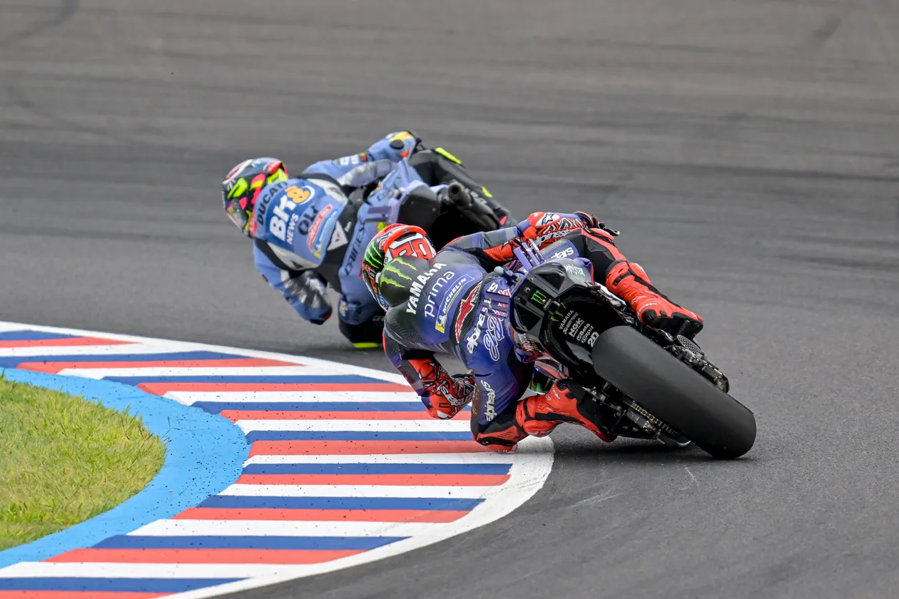 Alex Rins Battling Opponent in MotoGP Cornering Duel