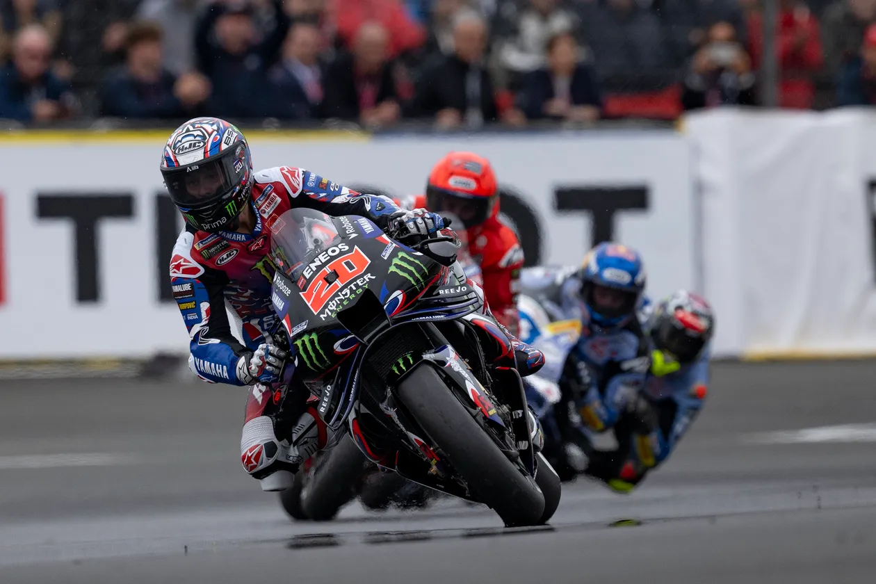 Fabio Quartararo Leading MotoGP Race on Yamaha Bike