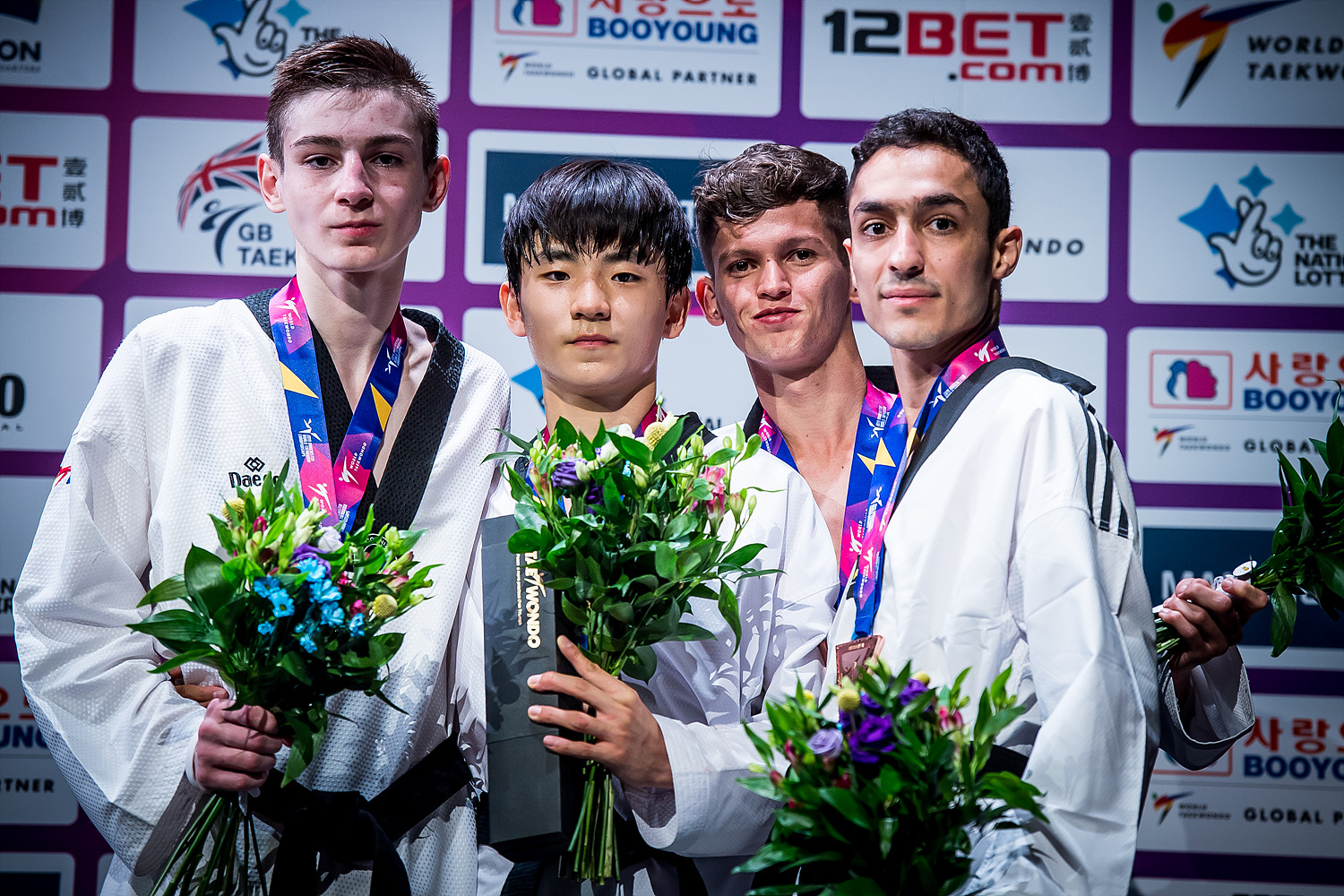 Bae Jun-seo with Medal and Competitors