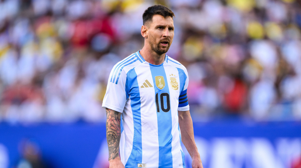 Lionel Messi Focused During Argentina National Match