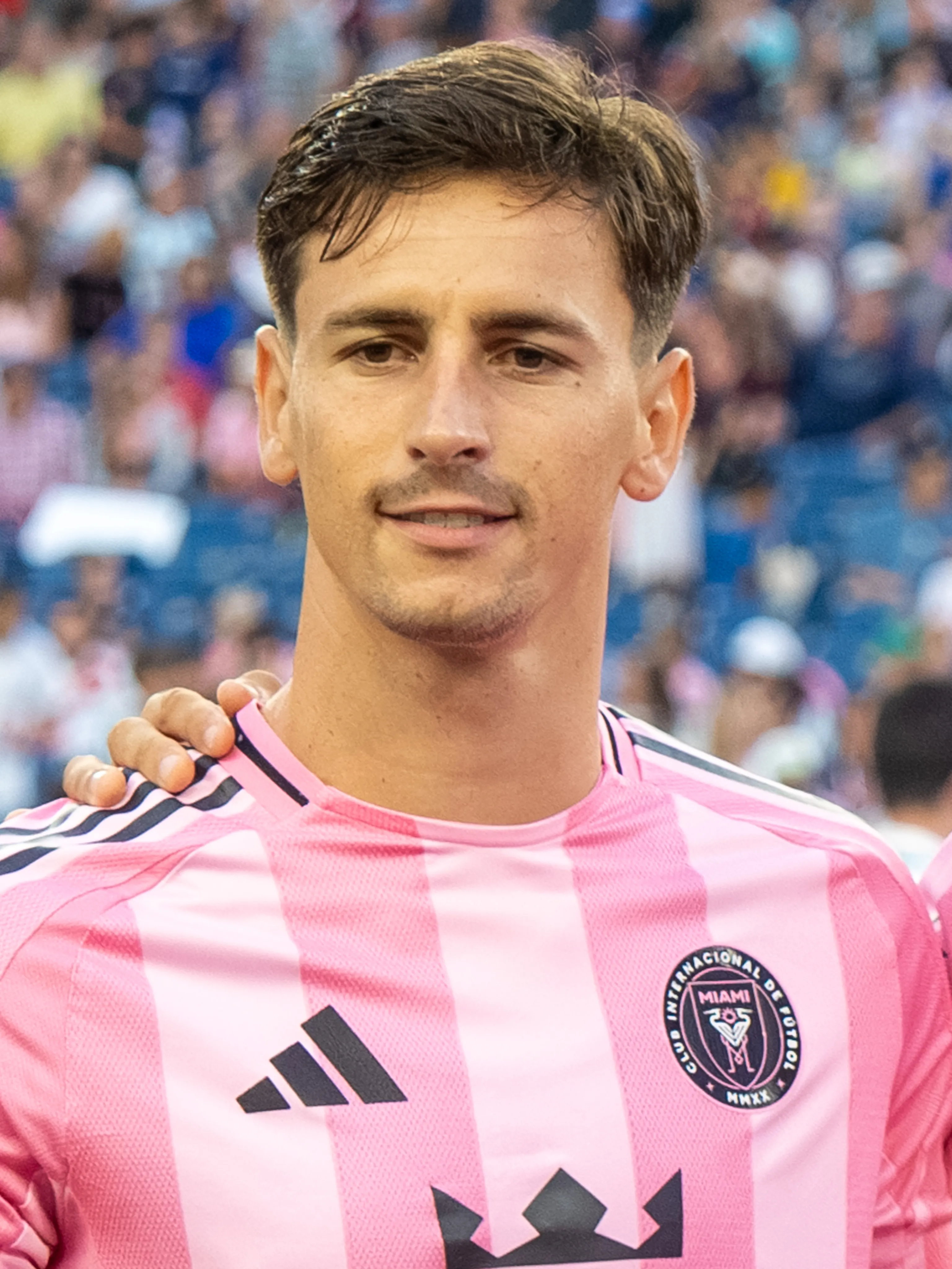 Tadeo Allende in Blue RC Celta Kit | Football Player Action Shot