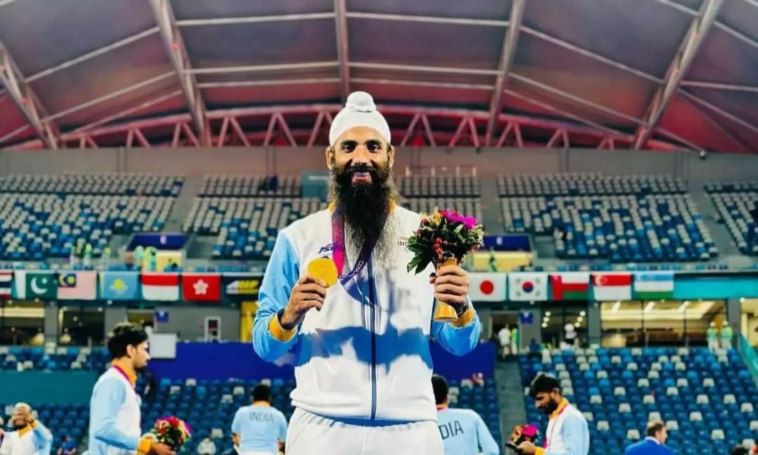 Jarmanpreet Singh with Olympic Medal